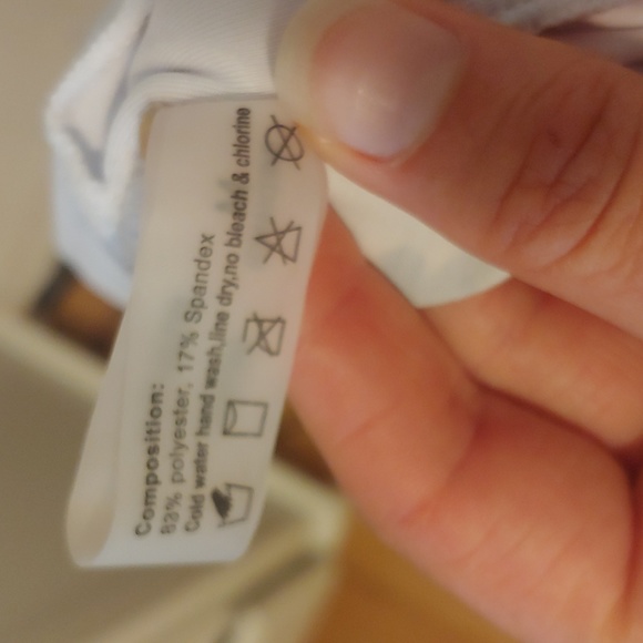 Marina west, Med, full-coverage swimsuit, pink rose pattern - Picture 6 of 7